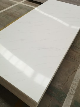 厂家直销 PVC包下水管道护角板 可折弯 整板现货 PVC管道护角板